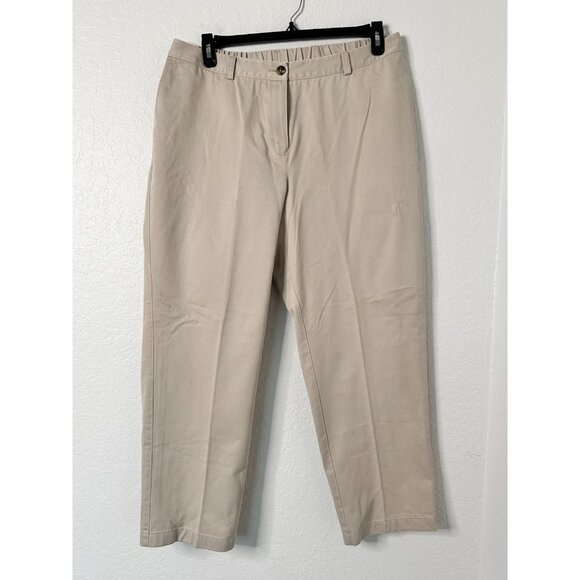 LL Bean Classic Fit Curve I Women's Straight Leg Chino Khaki Pants Size 16 P - Picture 1 of 7